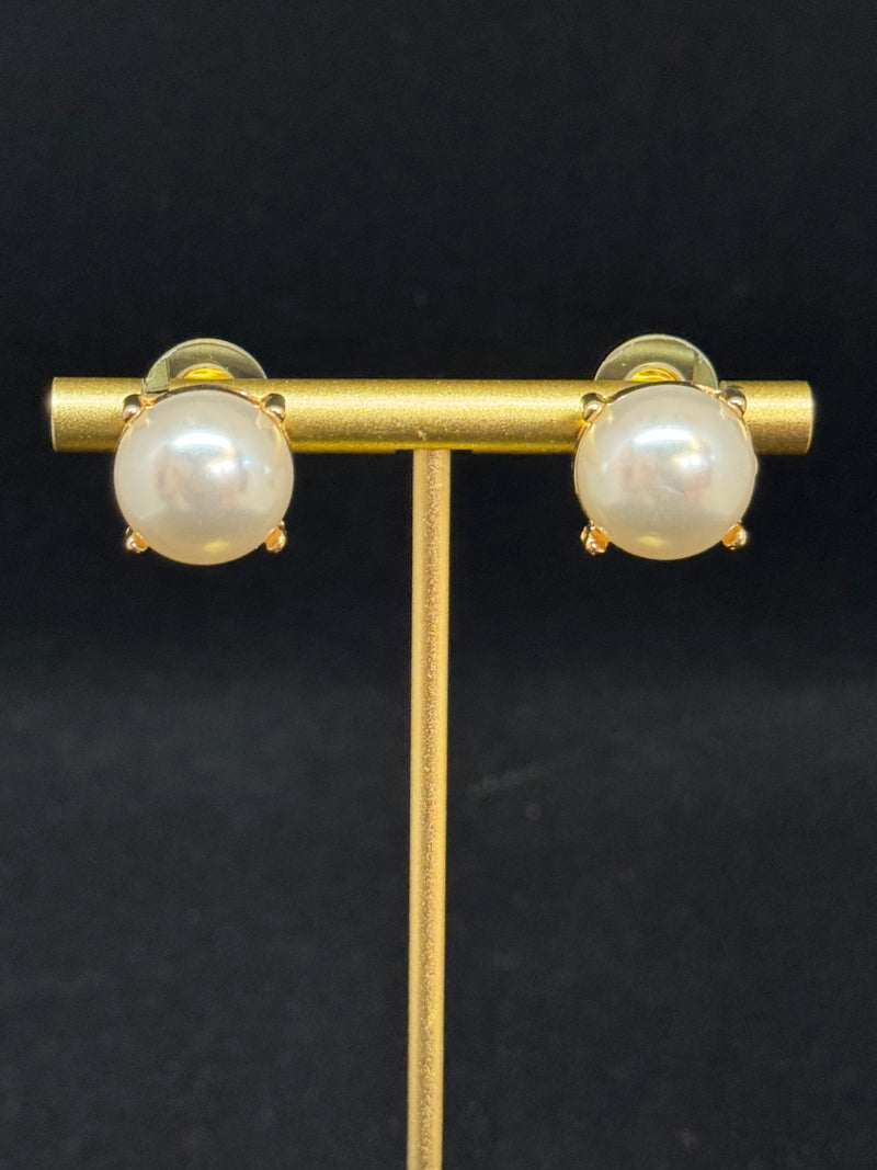 Small Pearl Earrings