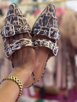 Leopard flats/ buckle up