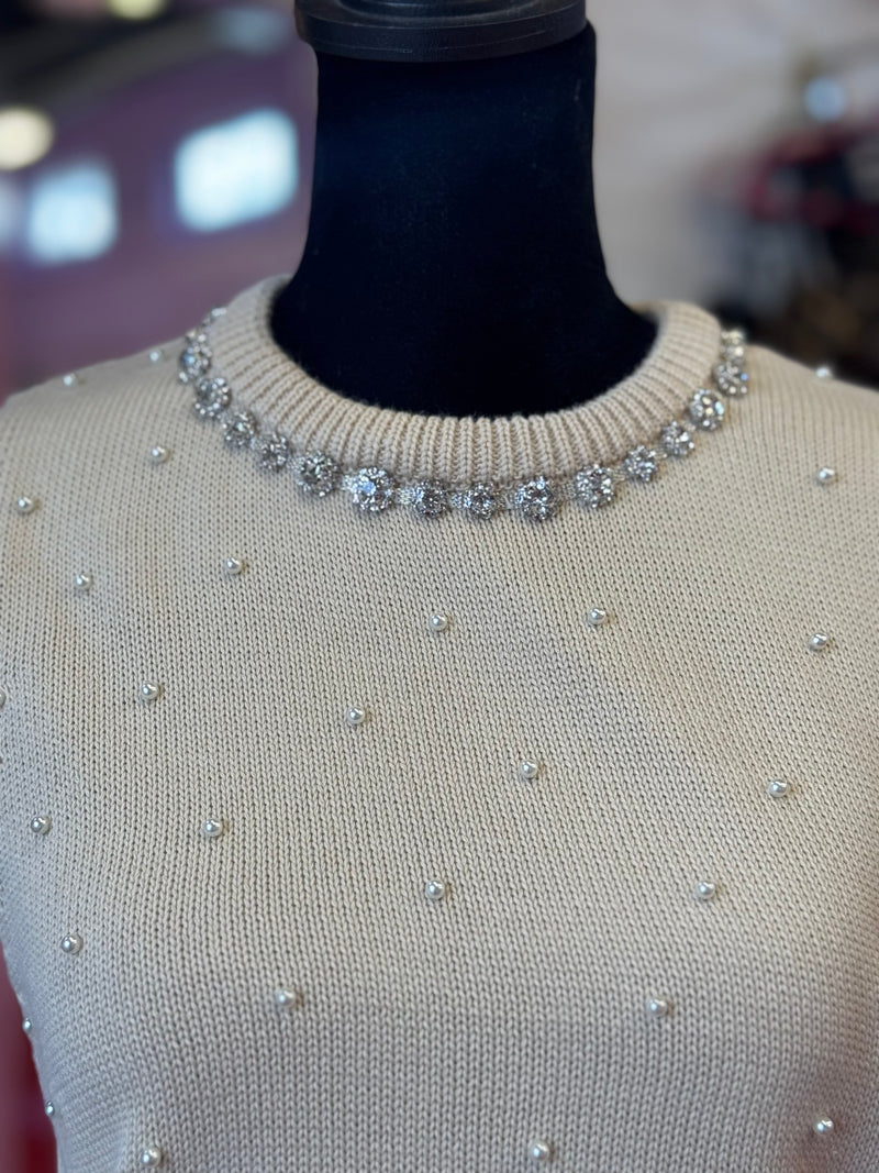 Sleeveless Knit Top With Embellished Neckline