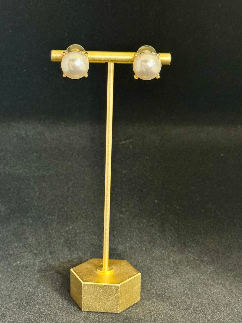 Small Pearl Earrings
