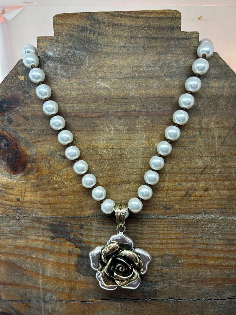 Pearl and gold rose necklace